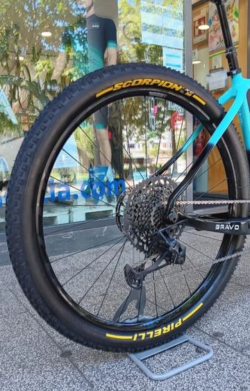 Used Berria BRAVO 7 2022 2022 Mountainbike, Blue, 29 — image 7 of 10