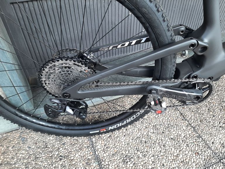 Used Scott Spark RC Team 2022 2022 Mountainbike, Black, 29 — image 3 of 7