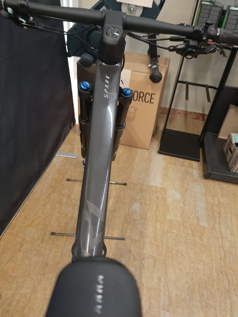 Used Scott Spark RC Team 2022 2022 Mountainbike, Black, 29 — image 6 of 7