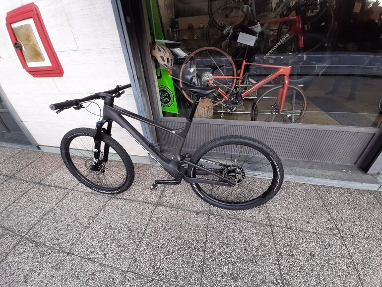 Used Scott Spark RC Team 2022 2022 Mountainbike, Black, 29 — image 7 of 7