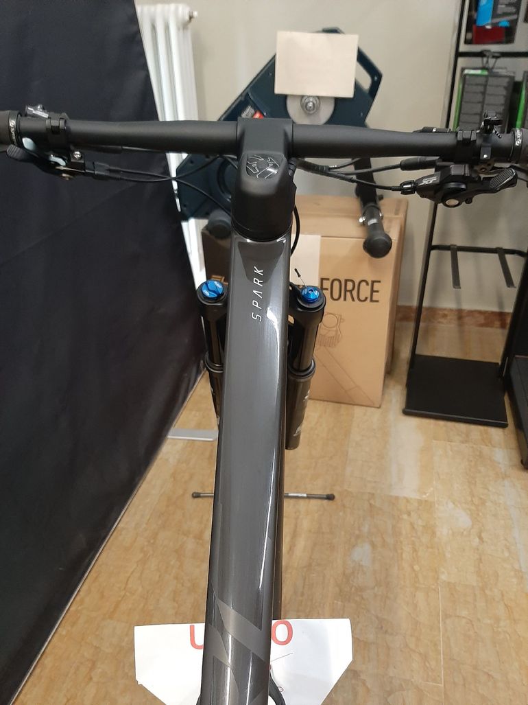 Used Scott Spark RC Team 2022 2022 Mountainbike, Black, 29 — image 5 of 7