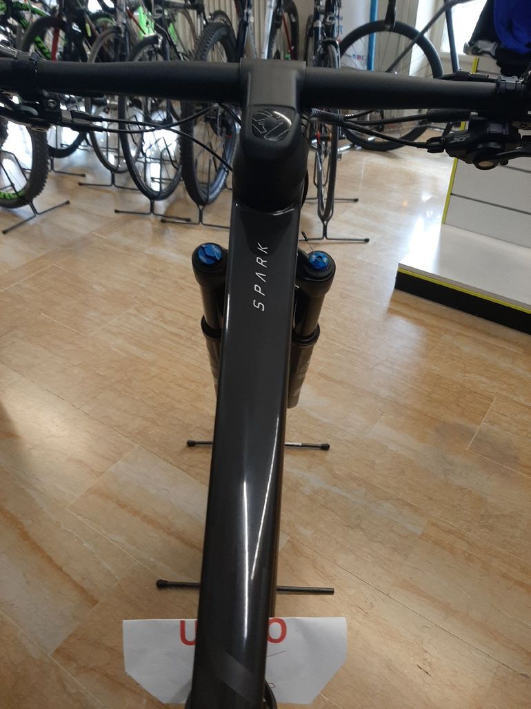 Used Scott Spark RC Team 2022 2022 Mountainbike, Black, 29 — image 4 of 7