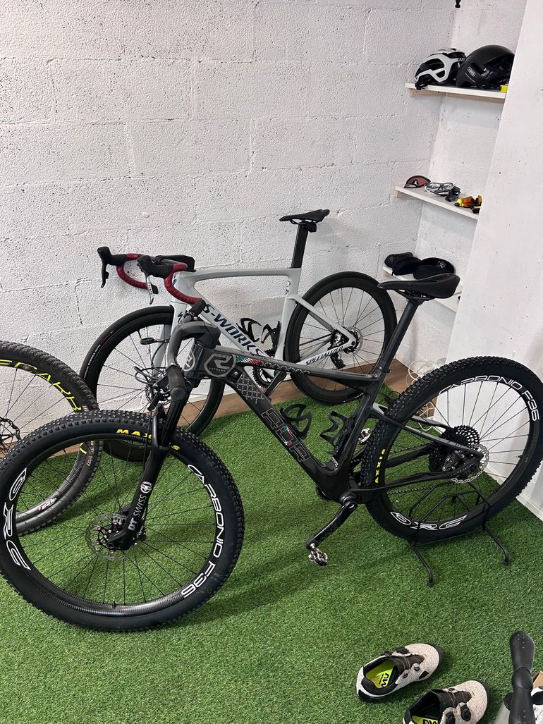 Used RDR Deus 2.0 2022 Mountainbike, Black — image 2 of 5