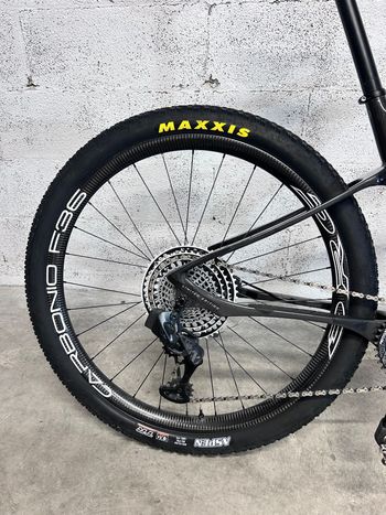 Used RDR Deus 2.0 2022 Mountainbike, Black — image 5 of 5