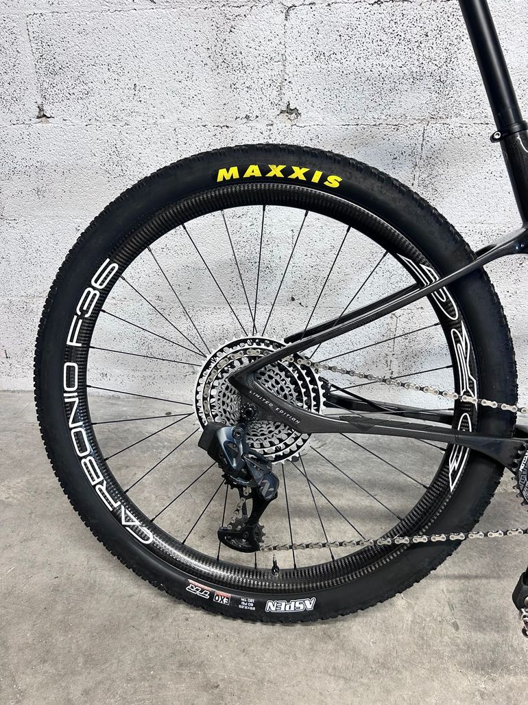 Used RDR Deus 2.0 2022 Mountainbike, Black — image 5 of 5