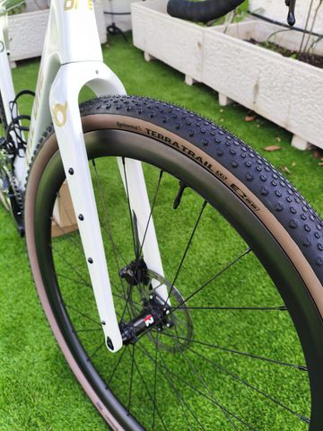 Used NO-LOGO Gr048 Seraph Tan Tan 2025 Road & Gravel, White — image 2 of 14