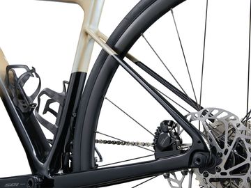 Tweedehands Liv Avail Advanced 1 2024 2024 Road & Gravel — afbeelding 9 van 9
