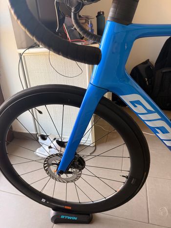 Used Giant Propel Advanced Pro 0 2024 2024 Road & Gravel, Blue — image 2 of 4