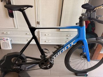 Used Giant Propel Advanced Pro 0 2024 2024 Road & Gravel, Blue — image 1 of 4