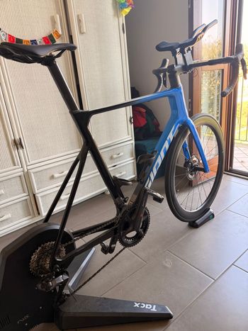 Used Giant Propel Advanced Pro 0 2024 2024 Road & Gravel, Blue — image 3 of 4