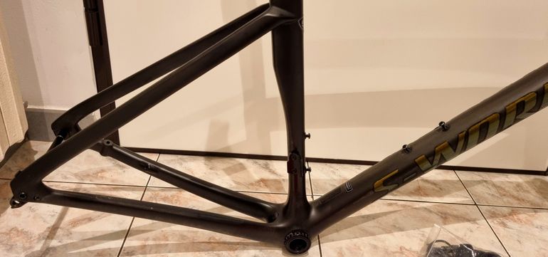 Used Specialized SL7 Frameset 2023 Road & Gravel, Black — image 5 of 10