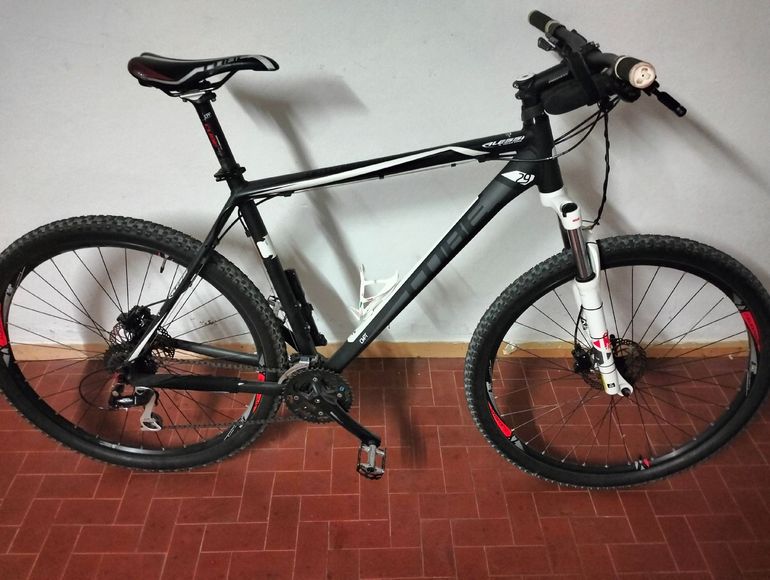 Used CUBE AIM SL 2021 2021 Mountainbike, Black, 27.5, 29 — image 2 of 6