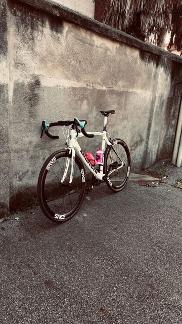 Used Bianchi C2C 100 Strade 2016 Road & Gravel, White — image 2 of 4