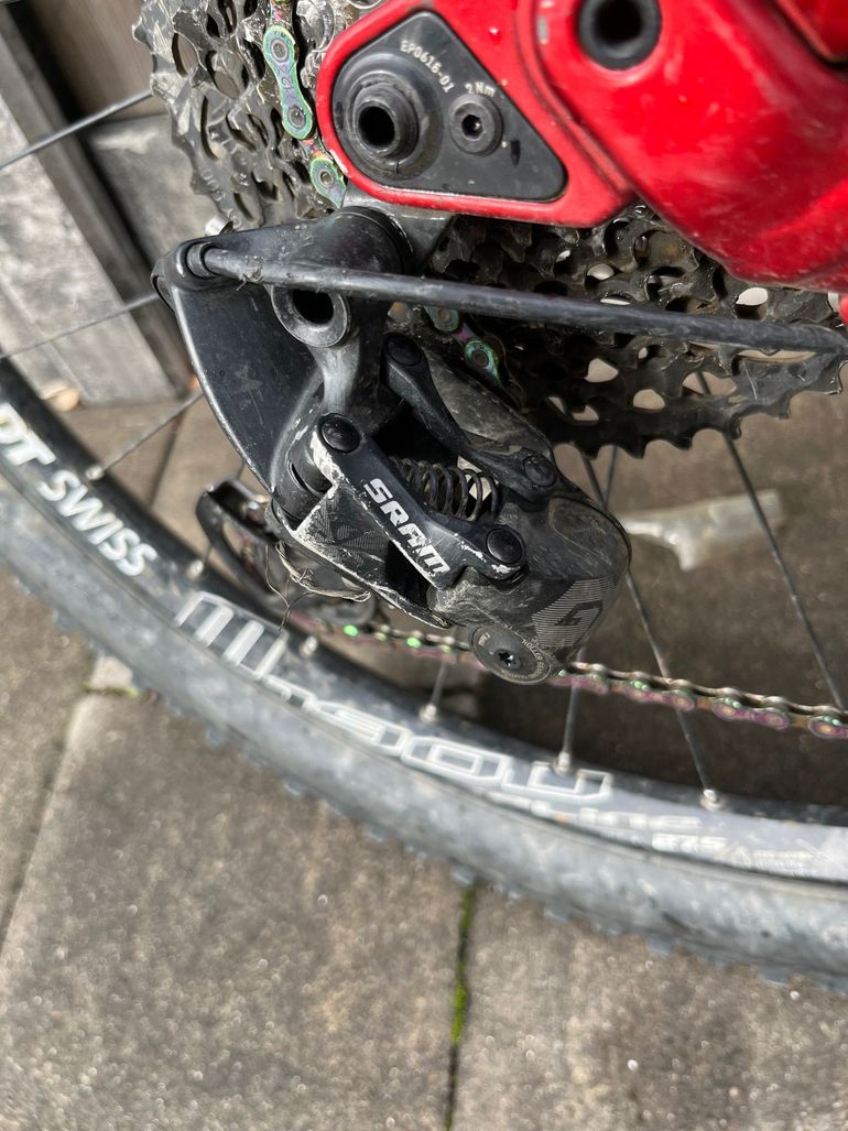 Used Canyon Cf 2017 2.0 2017 Mountainbike, Red — image 9 of 9