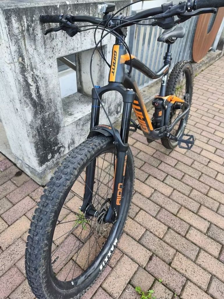 Used Giant Trance 3 2019 2019 Mountainbike, Orange, 27.5 — image 4 of 4