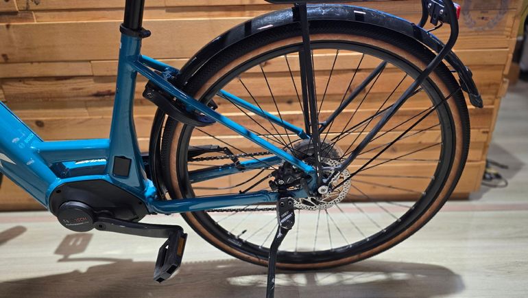 Used Trek Verve+ 2024 Mountainbike, Blue — image 13 of 13