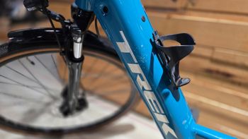 Used Trek Verve+ 2024 Mountainbike, Blue — image 11 of 13