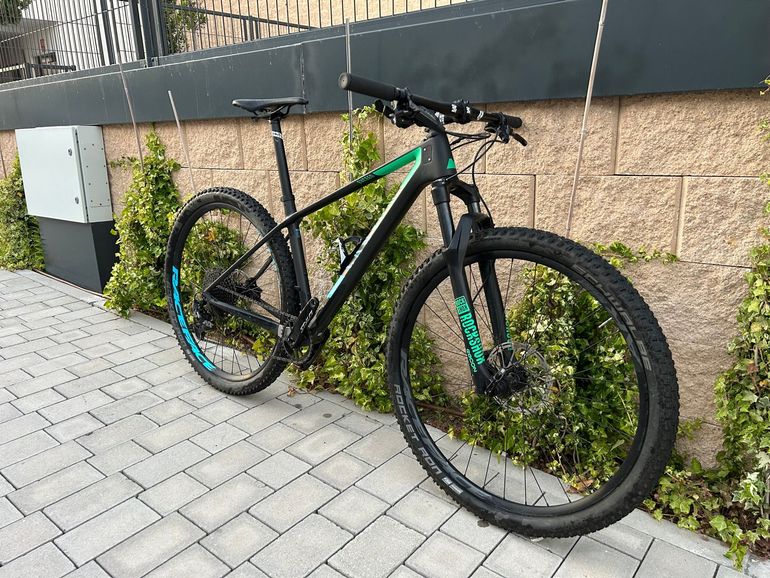 Used Canyon Exceed CF SL 5.0 2020 Mountainbike, Black — image 3 of 11