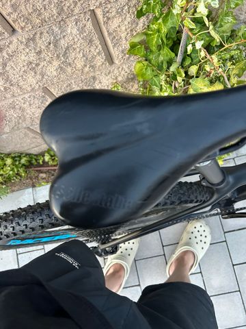 Used Canyon Exceed CF SL 5.0 2020 Mountainbike, Black — image 7 of 11