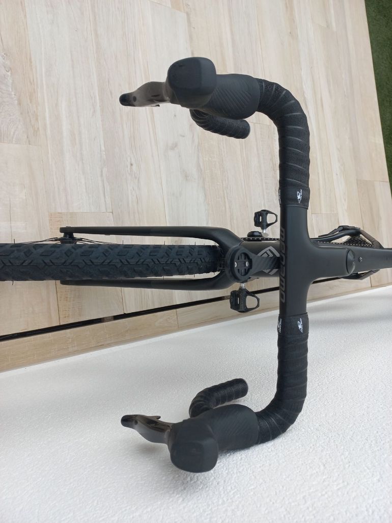 Used Megamo Silk SRAM Rival 2024 Road & Gravel, Black — image 6 of 9