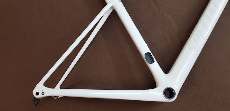 Used Specialized Roubaix SL8 Frameset Frameset 2024 Road & Gravel, White — image 6 of 11