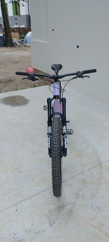 Used Commencal META V5 Shimano Deore XT 2023 Mountainbike, Purple — image 9 of 9