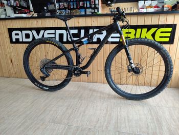 Used Specialized Epic Evo 2023 2023 Mountainbike, Black, 29 — image 6 of 7