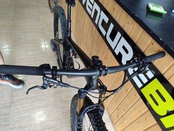 Used Specialized Epic Evo 2023 2023 Mountainbike, Black, 29 — image 4 of 7