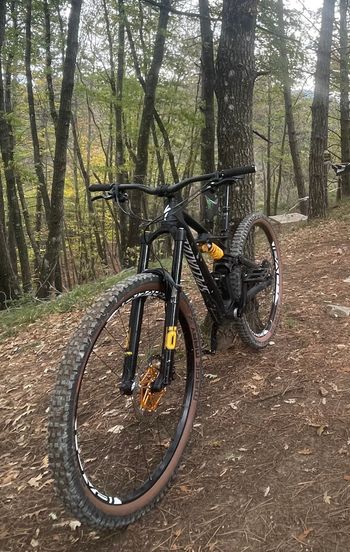 Used Specialized COMP 2018 Mountainbike, Black — image 4 of 5