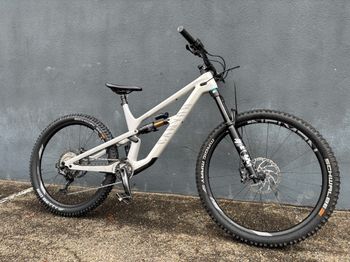 Used Canyon Spectral Mullet CF 8 CLLCTV 2022 2022 MTB