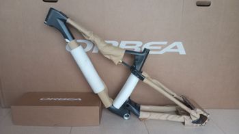 Used Orbea Oiz Frameset 2025 Mountainbike, Light Gray — image 4 of 7