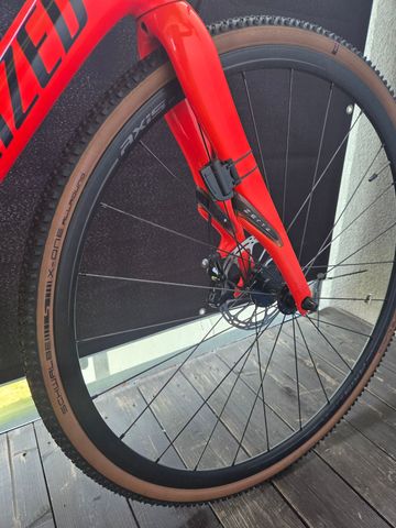 Specialized Roubaix SL4 Elite Disc 2016 2016 Road & Gravel usato, Rosso — immagine 10 di 15