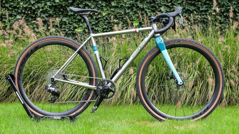 Used Officine Mattio SANTIAGO AX Frameset 2023 Road & Gravel, Light Gray — image 2 of 3