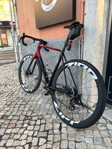 Used Colnago C68 2023 Road & Gravel, Red — image 2 of 4