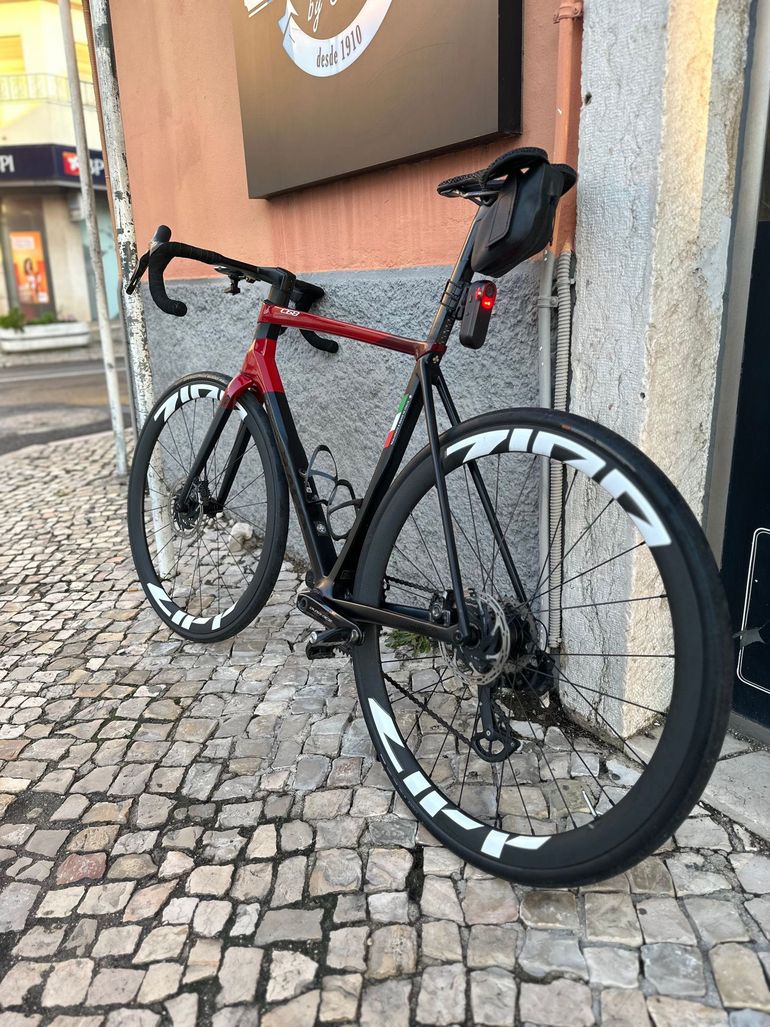 Used Colnago C68 2023 Road & Gravel, Red — image 2 of 4