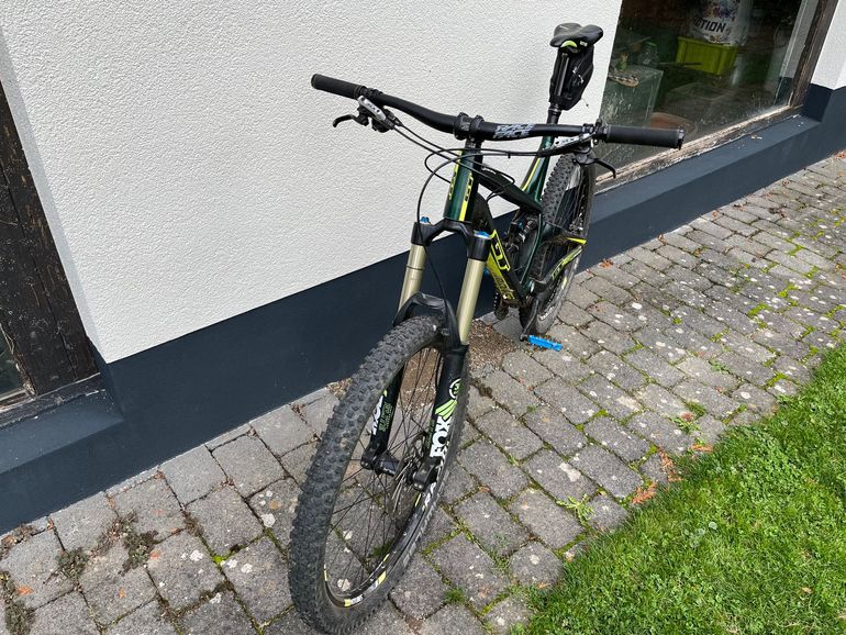 Used GT Sanction Pro 2017 2017 Mountainbike, Green, 27.5 — image 2 of 9