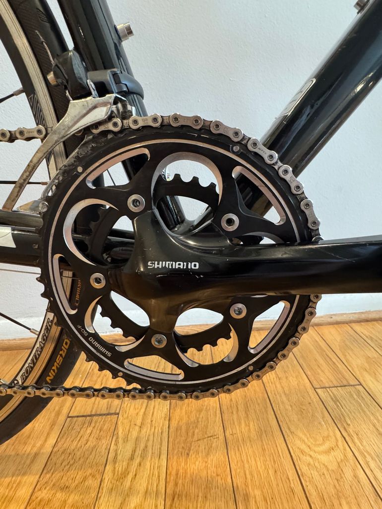 Used Trek Madone 2.1 H2 (Compact) 2013 2013 Road & Gravel, Black — image 7 of 8