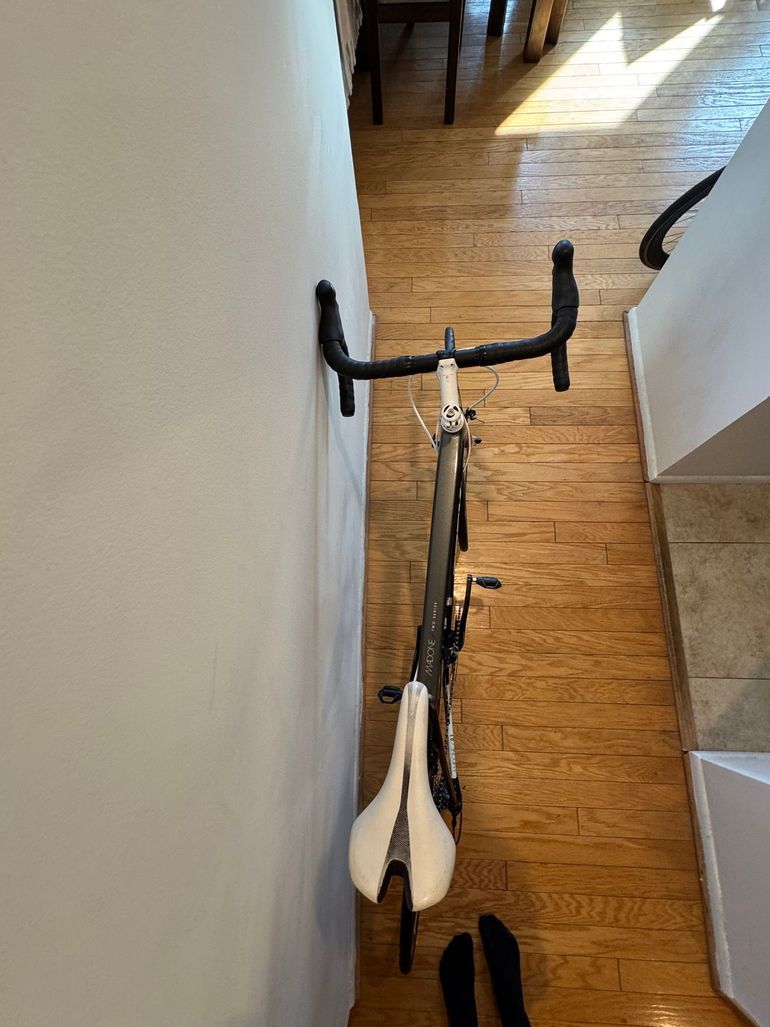 Used Trek Madone 2.1 H2 (Compact) 2013 2013 Road & Gravel, Black — image 6 of 8