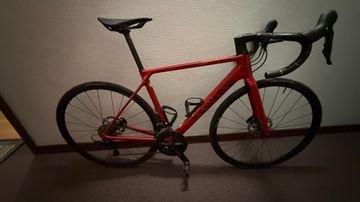 Used Canyon Ultimate CF SL 7 Disc 2022 2022 Road & Gravel, Red — image 1 of 11