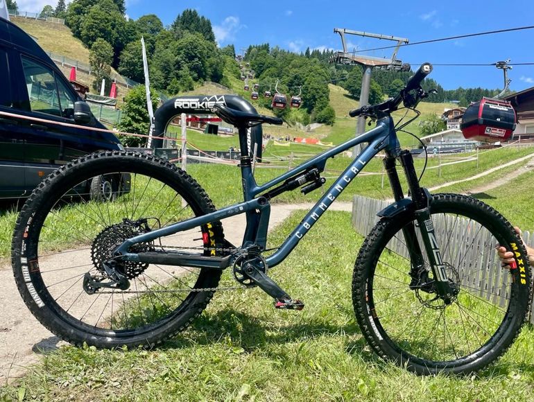 Commencal META SX V5 RACE 2023