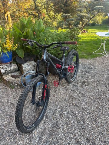 Used Commencal Clash SRAM X4 2021 Mountainbike, Light Gray — image 3 of 11