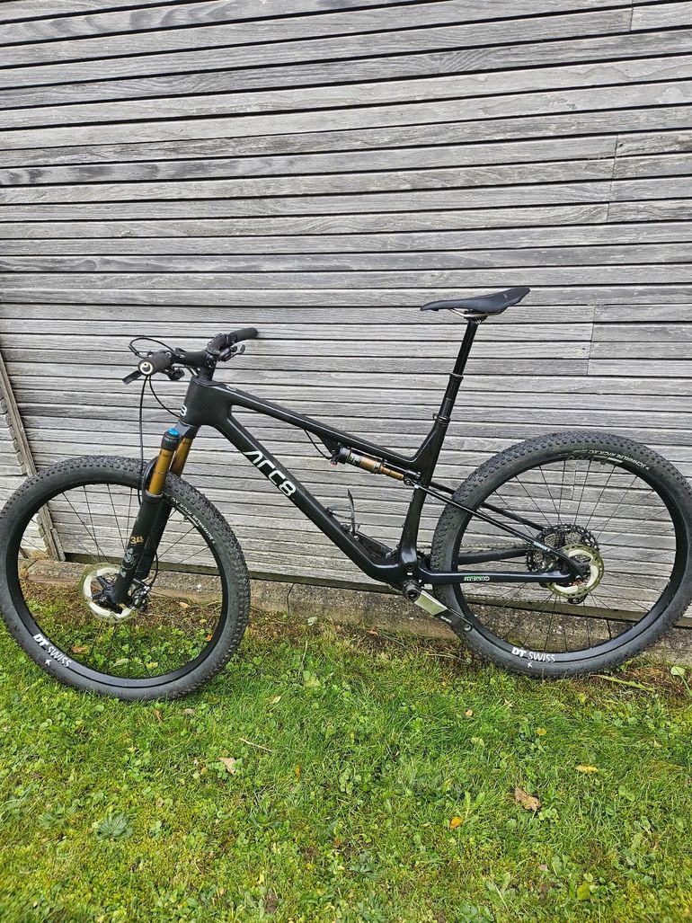 Used ARC8 Evolve Shimano Deore XT 2024 Mountainbike, Black, 29 — image 2 of 17
