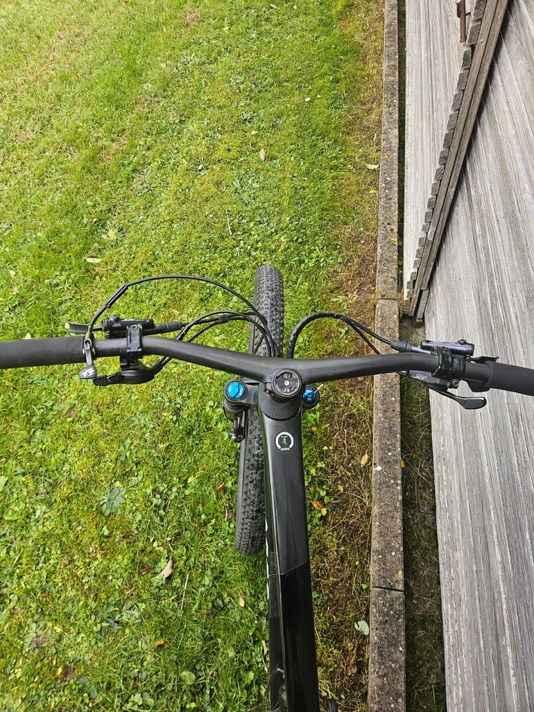 Used ARC8 Evolve Shimano Deore XT 2024 Mountainbike, Black, 29 — image 7 of 17