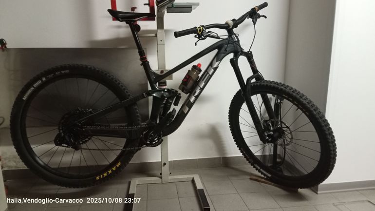 Used Trek Slash SRAM GX 2020 Mountainbike, Black, 29 — image 2 of 3