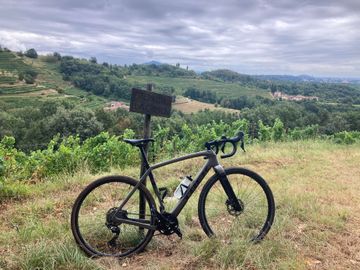 Used Trek Checkpoint Shimano GRX 2023 Road & Gravel, Light Gray — image 2 of 3