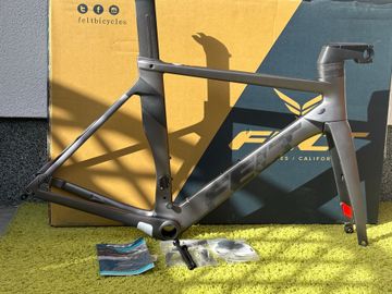 Gebrauchtes Felt AR Advanced 2024 Road & Gravel, Hellgrau — Bild 2 von 11