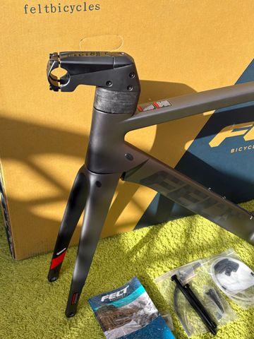 Gebrauchtes Felt AR Advanced 2024 Road & Gravel, Hellgrau — Bild 6 von 11