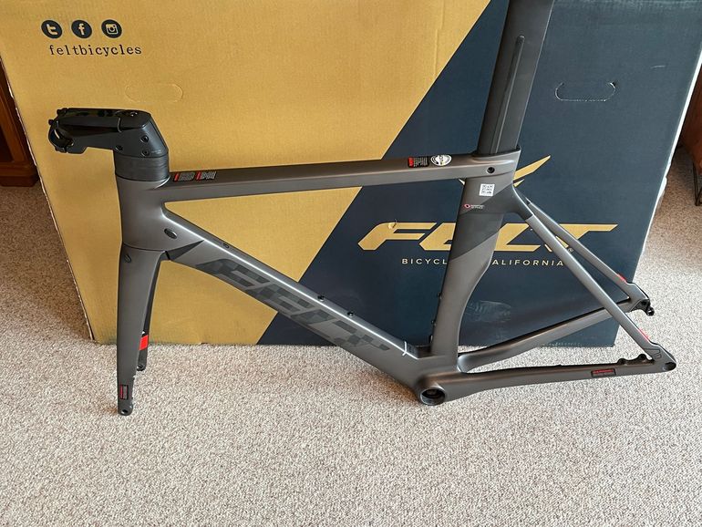 Used Felt AR Advanced 2024 Road & Gravel, Light Gray — image 7 of 9