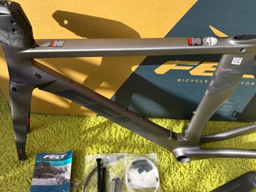Gebrauchtes Felt AR Advanced 2024 Road & Gravel, Hellgrau — Bild 5 von 11