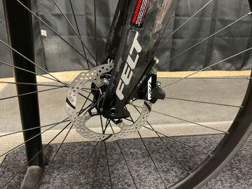 Used Felt IA Advanced 105 2023 2023 Road & Gravel, Light Gray — image 6 of 7